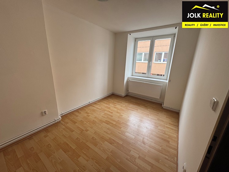 Pronájem bytu 2+1 58 m² - foto 4