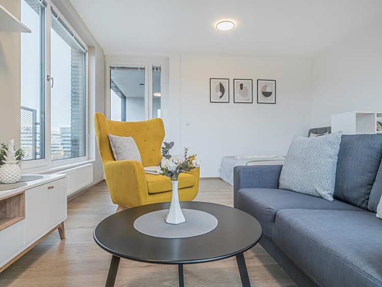Pronájem bytu 2+kk 55 m² - foto 2