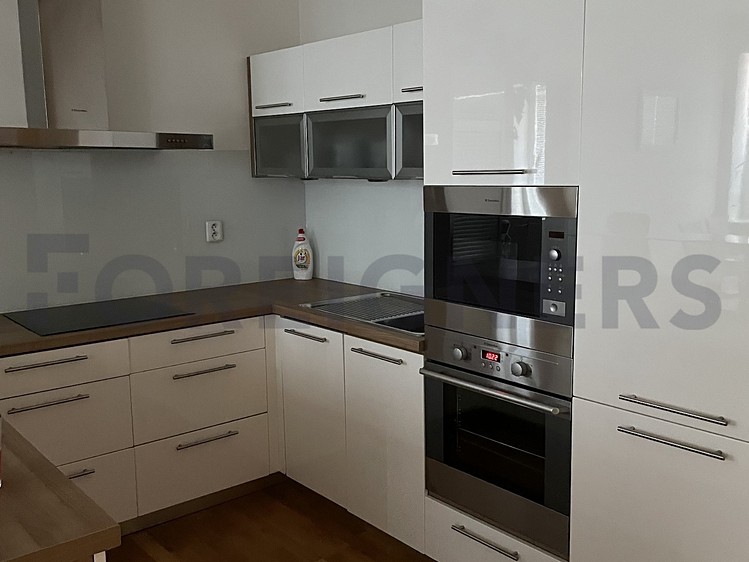 Pronájem bytu 3+kk 110 m² - foto 8
