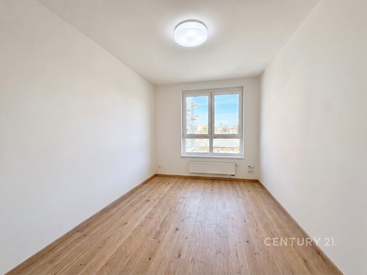 Pronájem bytu 2+kk 47 m² - foto 3