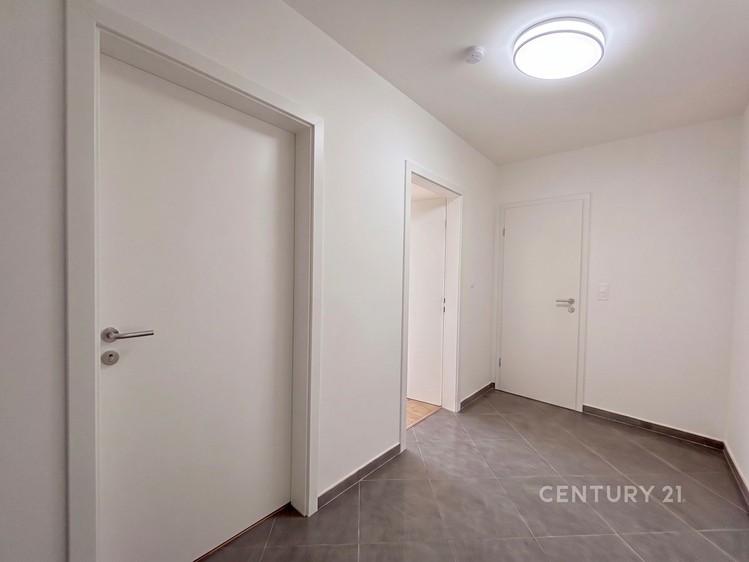 Pronájem bytu 2+kk 47 m² - foto 4