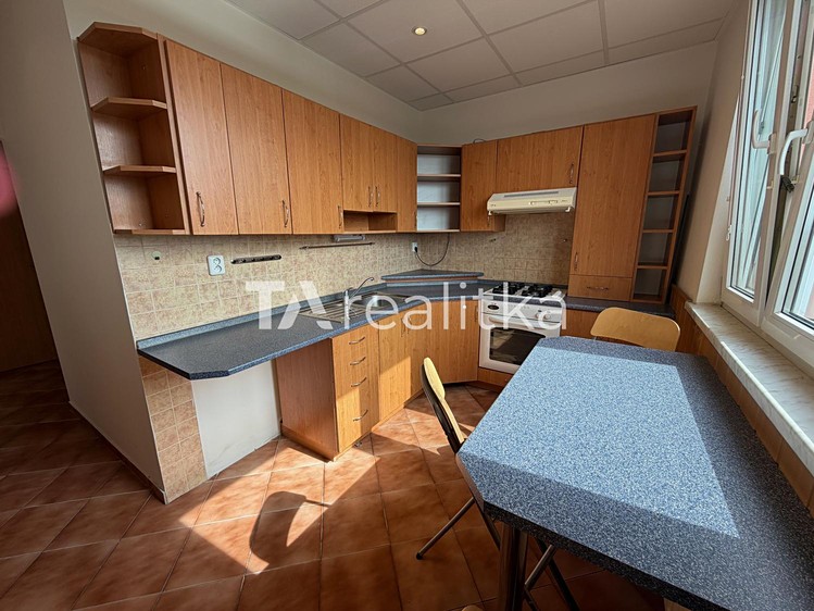 Pronájem bytu 2+1 55 m² - foto 8