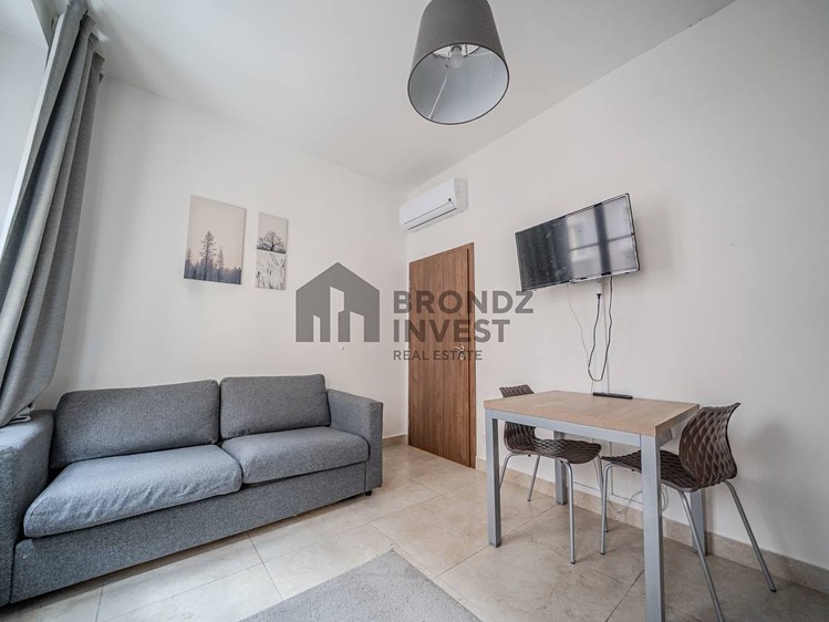 Pronájem bytu 1+kk 20 m² - foto 2
