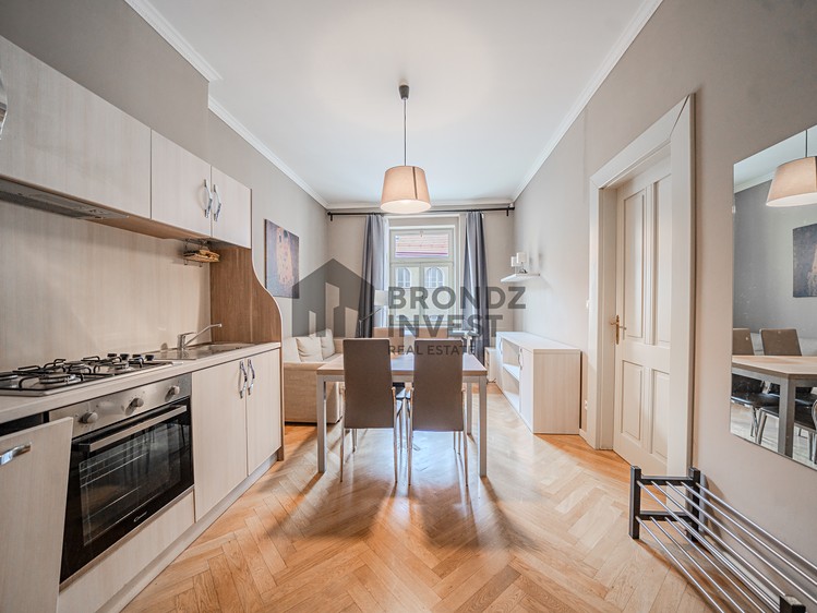 Pronájem bytu 2+kk 50 m² (Jednopodlažní) - foto 3