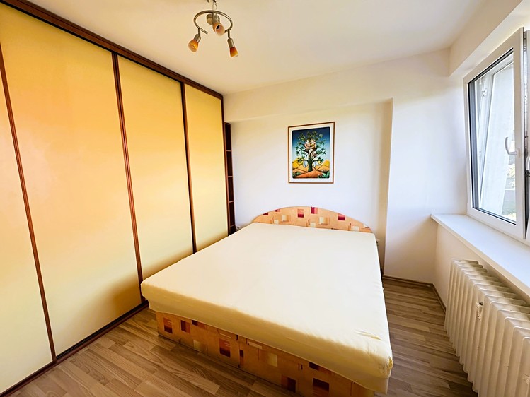 Pronájem bytu 3+kk 61 m² - foto 3