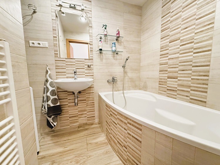 Pronájem bytu 3+kk 61 m² - foto 2