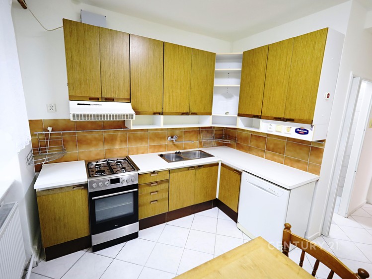 Pronájem bytu 4+1 120 m² - foto 2