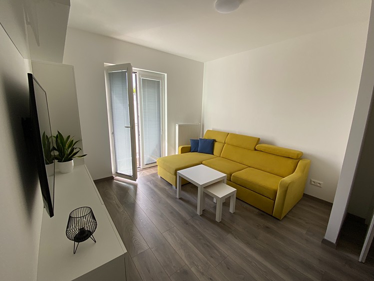 Pronájem bytu 1+kk 28 m² - foto 2