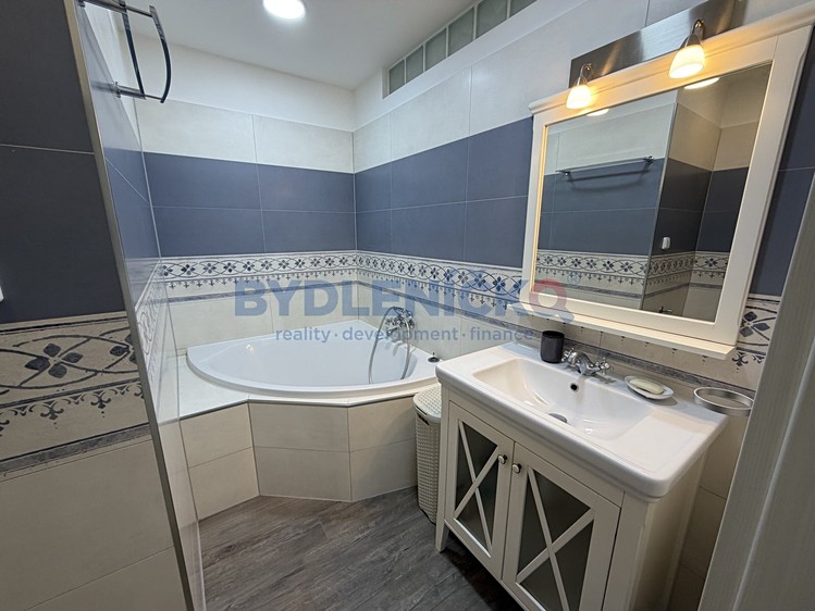 Pronájem bytu 3+1 85 m² - foto 3