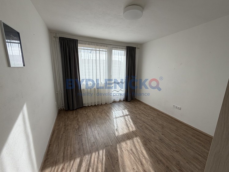 Pronájem bytu 3+1 85 m² - foto 5