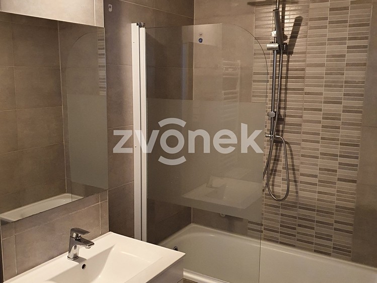 Pronájem bytu 2+1 52 m² - foto 5