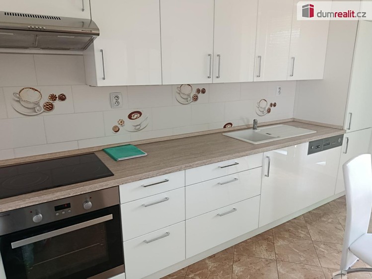 Pronájem bytu 3+kk 65 m² - foto 4