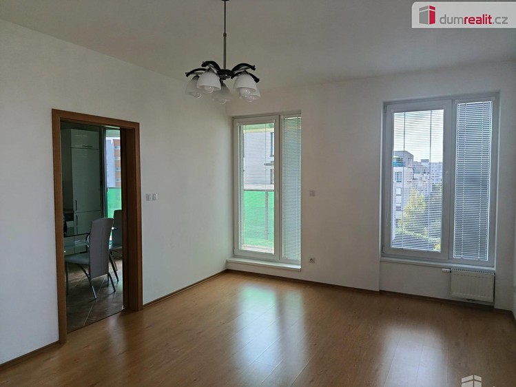 Pronájem bytu 3+kk 65 m² - foto 5