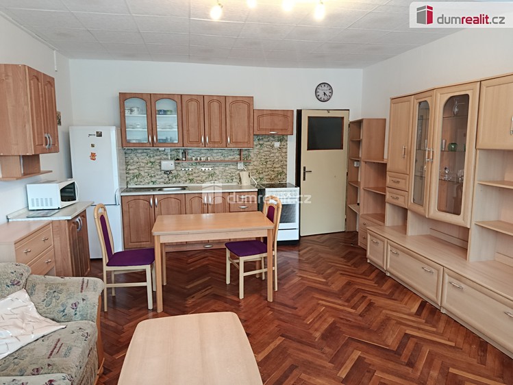 Pronájem bytu 2+kk 56 m² - foto 1