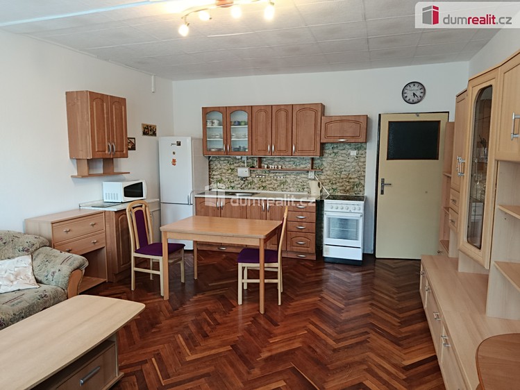Pronájem bytu 2+kk 56 m² - foto 2