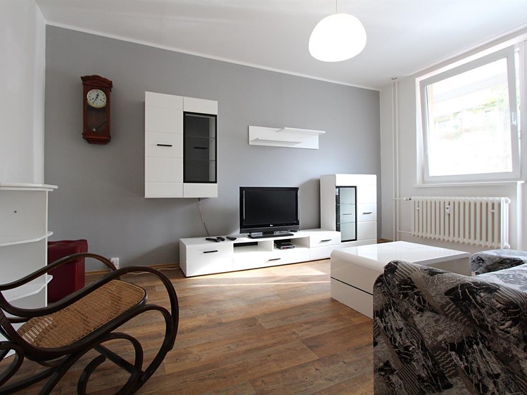 Pronájem bytu 2+1 54 m² - foto 1
