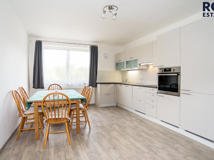 Pronájem bytu 4+kk 108 m² (Jednopodlažní) - foto 2