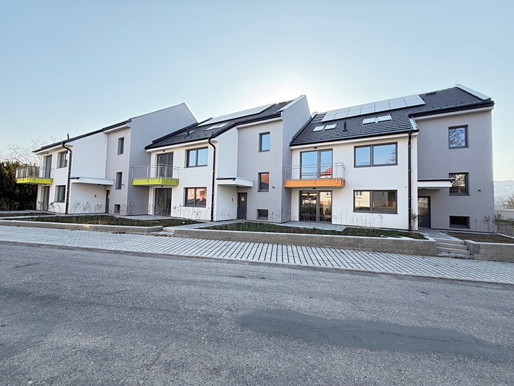 Pronájem bytu 3+kk 84 m² (Jednopodlažní) - foto 2