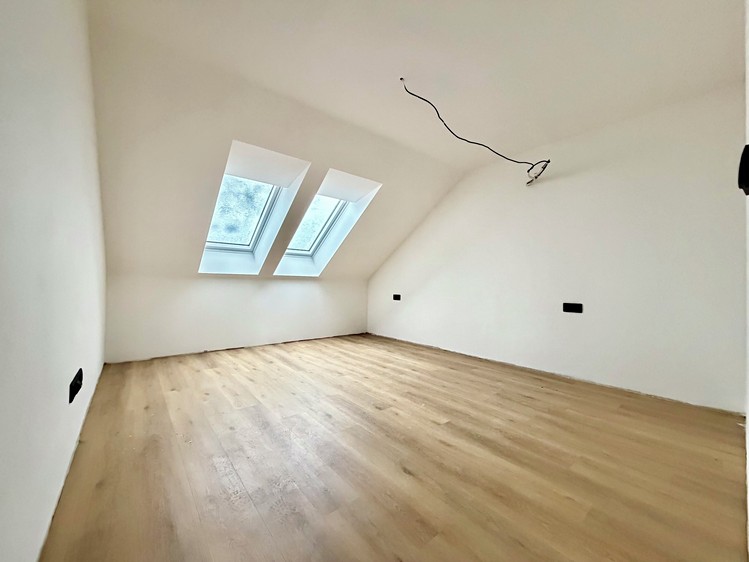 Pronájem bytu 3+kk 84 m² (Jednopodlažní) - foto 8