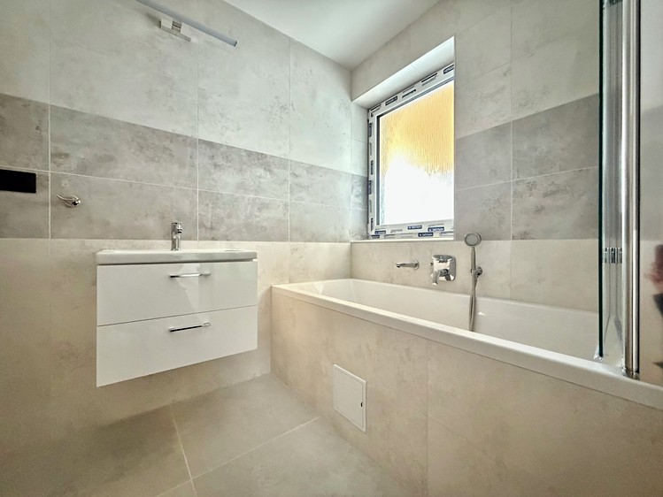 Pronájem bytu 3+kk 84 m² (Jednopodlažní) - foto 6