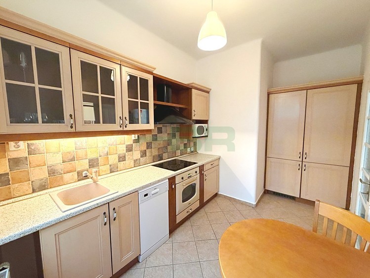 Pronájem bytu 2+1 80 m² - foto 5