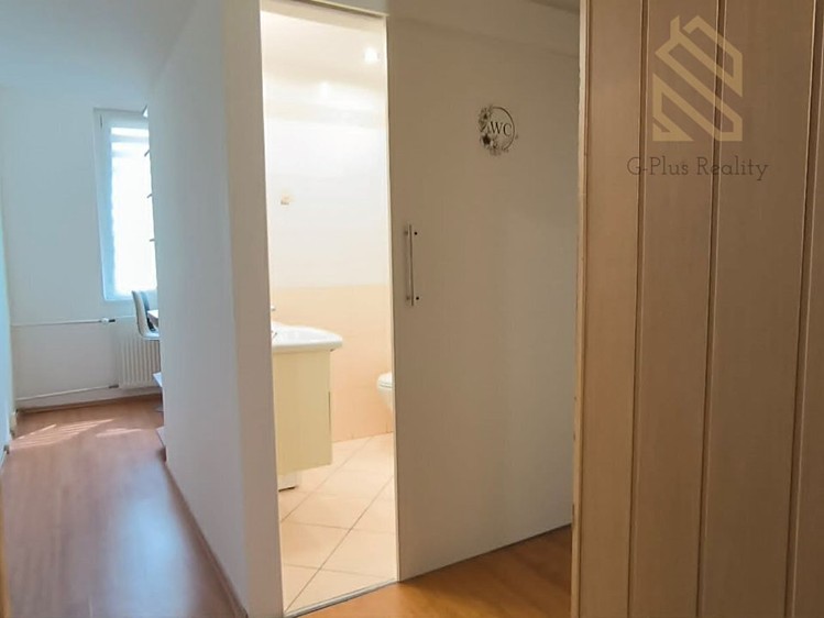 Pronájem bytu 2+1 53 m² - foto 8