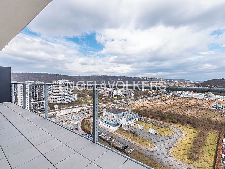 Pronájem bytu 2+kk 95 m² (Loft) - foto 5