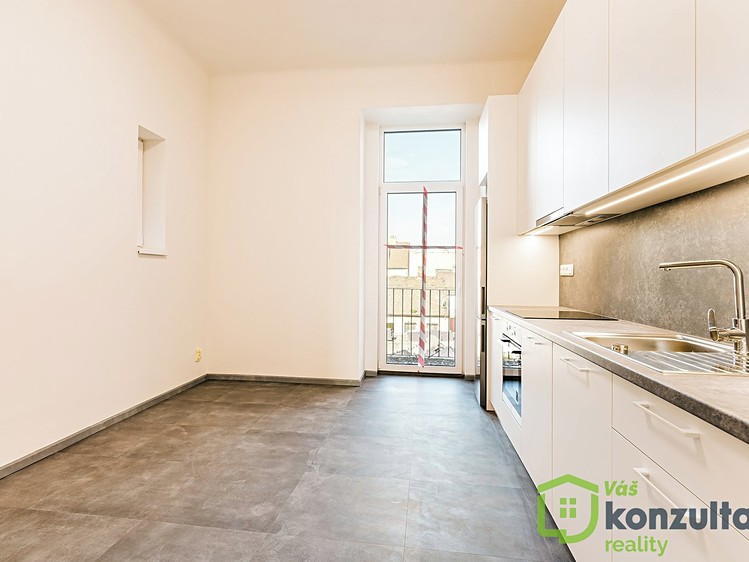 Pronájem bytu 4+kk 100 m² - foto 4