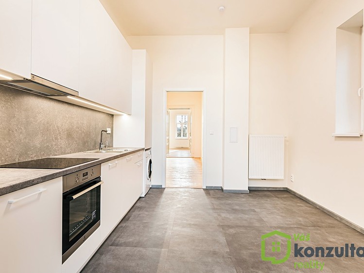 Pronájem bytu 4+kk 100 m² - foto 1