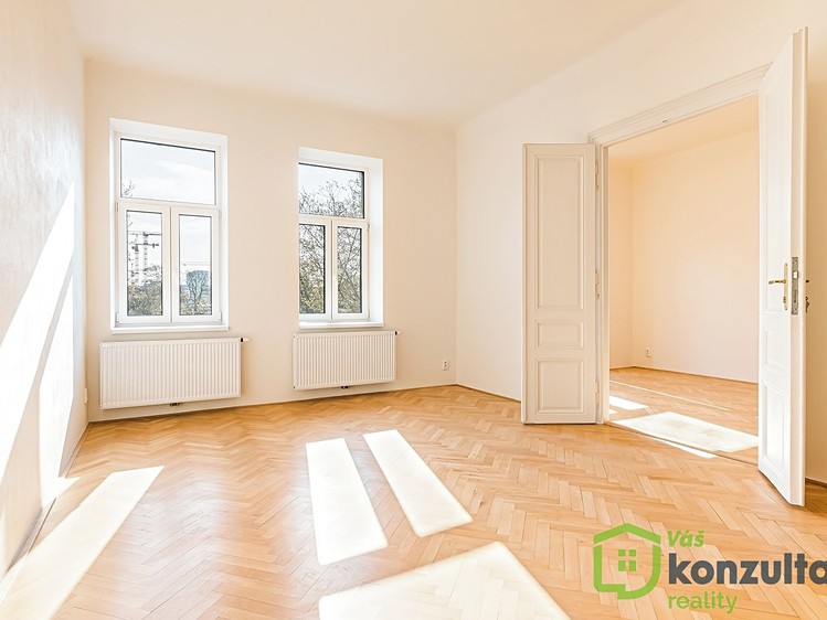 Pronájem bytu 4+kk 100 m² - foto 7