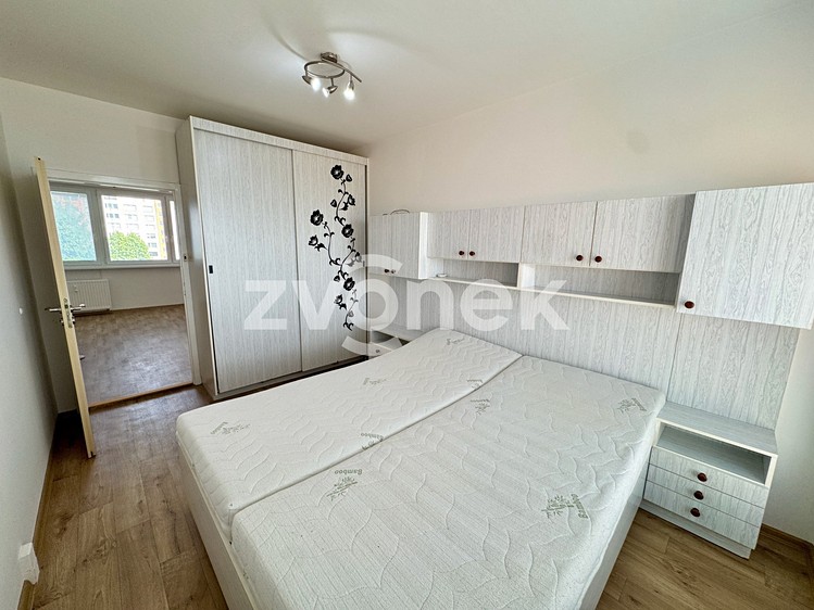 Pronájem bytu 3+1 68 m² (Jednopodlažní) - foto 3