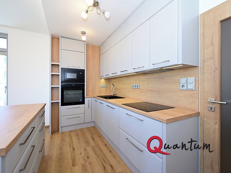 Pronájem bytu 3+kk 86 m² - foto 1