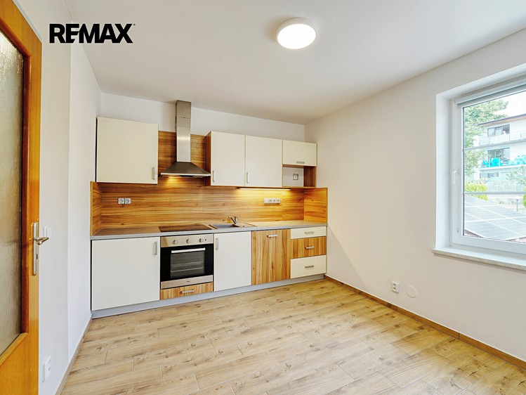 Pronájem bytu 3+1 90 m² - foto 6
