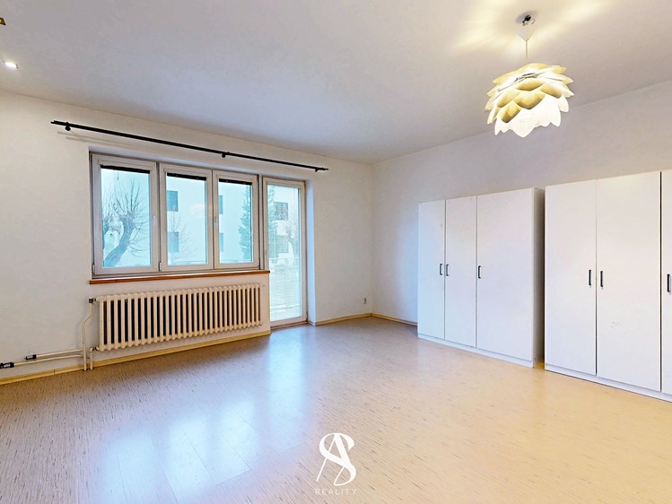 Pronájem bytu 2+1 70 m² - foto 4