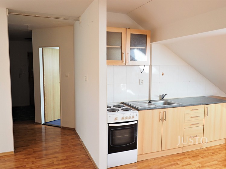 Pronájem bytu 2+kk 61 m² - foto 2