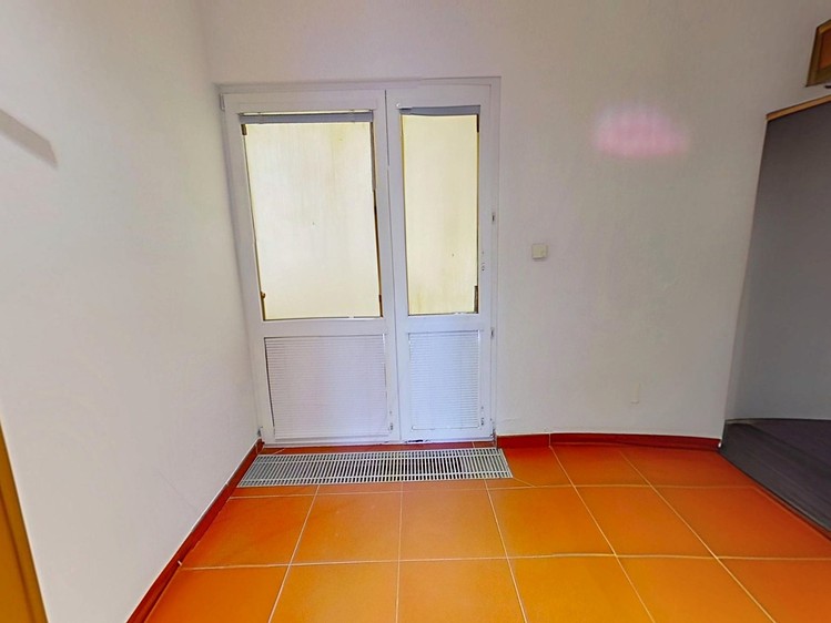 Pronájem bytu 4+1 83 m² (Jednopodlažní) - foto 4