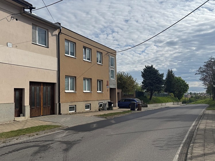 Pronájem bytu 4+1 83 m² (Jednopodlažní) - foto 1