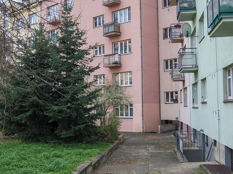 Pronájem bytu 3+1 78 m² - foto 2