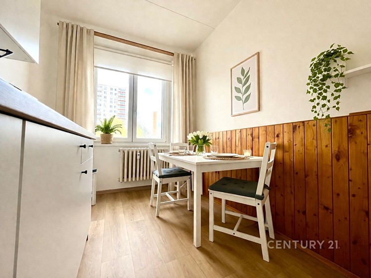 Pronájem pokoje 85 m² - foto 3