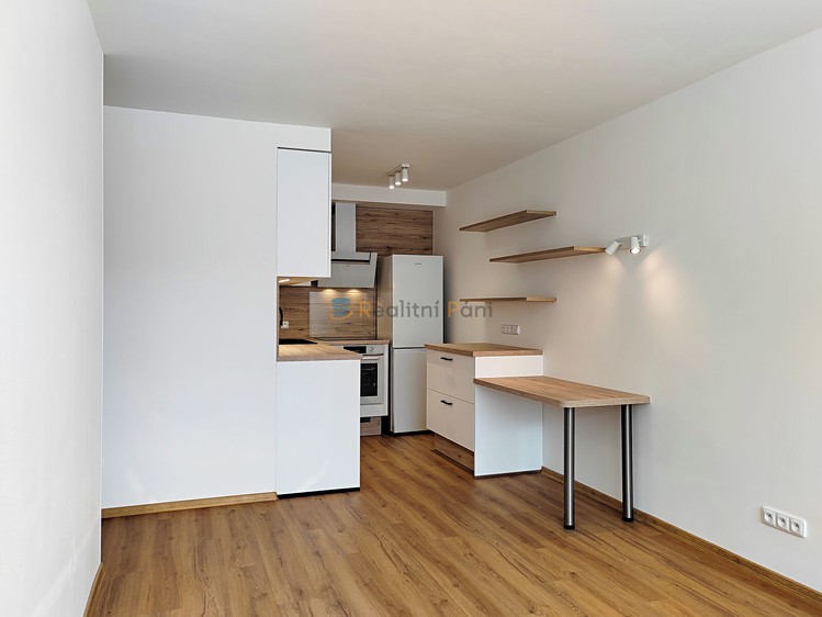 Pronájem bytu 2+kk 45 m² - foto 5