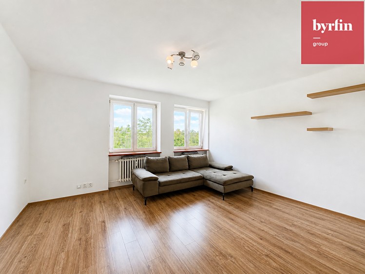 Pronájem bytu 2+1 57 m² - foto 3