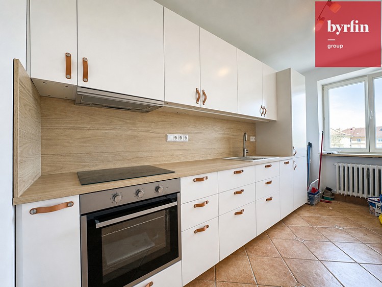 Pronájem bytu 2+1 57 m² - foto 2