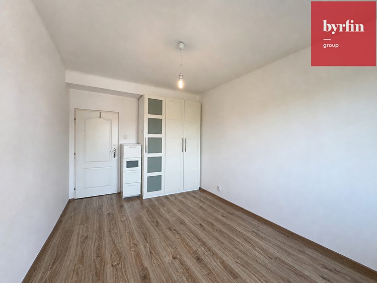 Pronájem bytu 2+1 57 m² - foto 7