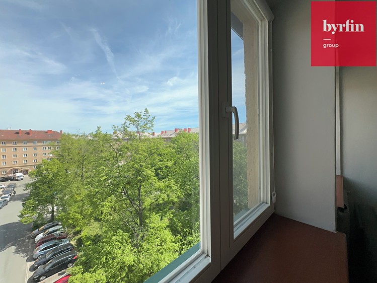 Pronájem bytu 2+1 57 m² - foto 8