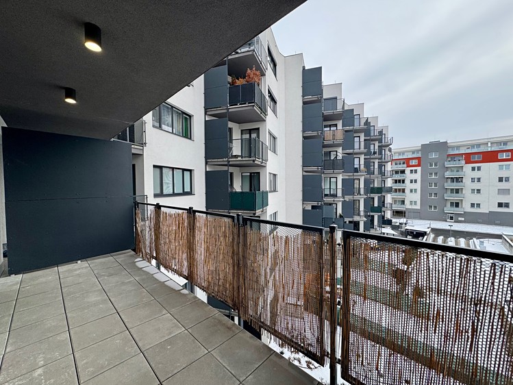 Pronájem bytu 2+kk 57 m² (Jednopodlažní) - foto 4