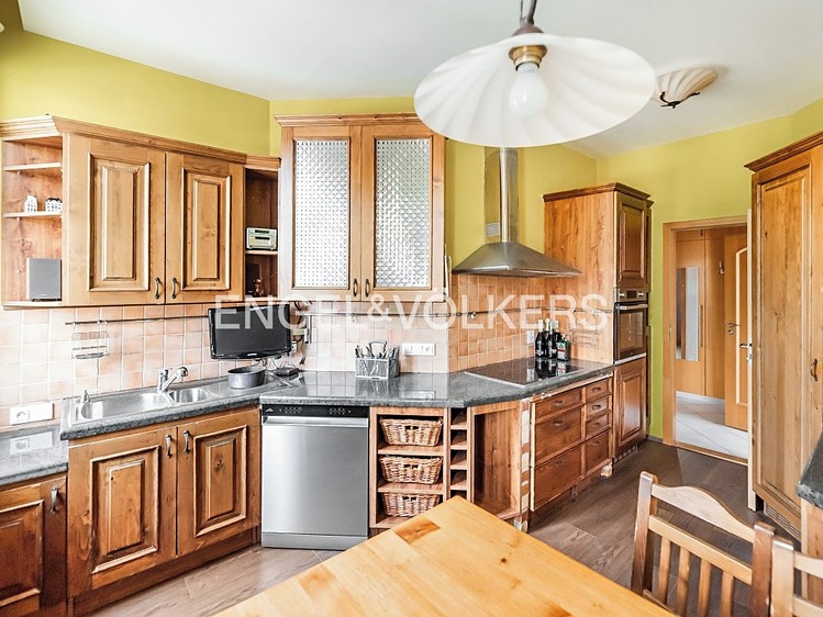 Pronájem bytu 3+1 93 m² - foto 2