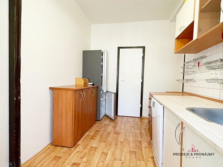 Pronájem bytu 3+1 79 m² - foto 6