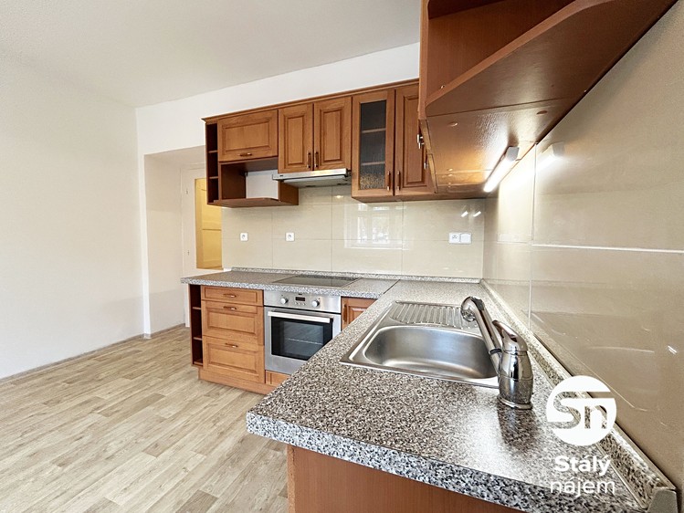 Pronájem bytu 1+kk 24 m² - foto 2