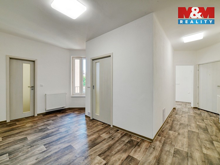 Pronájem bytu 4+1 121 m² - foto 4