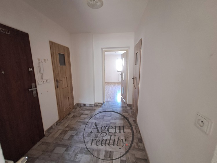 Pronájem bytu 2+1 65 m² - foto 4
